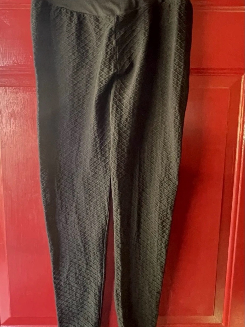 Black Textured Women’s Leggings - Sleek Everyday Comfort
